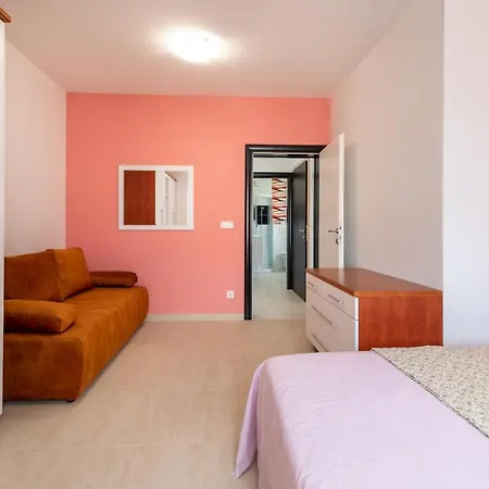 Luxury Sopra