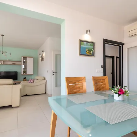 Luxury Sopra تروغير